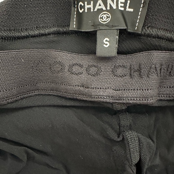 ❌SOLD ELSEWHERE❌BNIB CHANEL BLACK TIGHTS CC LOGO. SIZE: SMALL. 2023 BOUTIQUE F - Picture 4 of 11